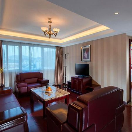 Vienna Hotel Shenzhen Fenghuang Road Exterior photo