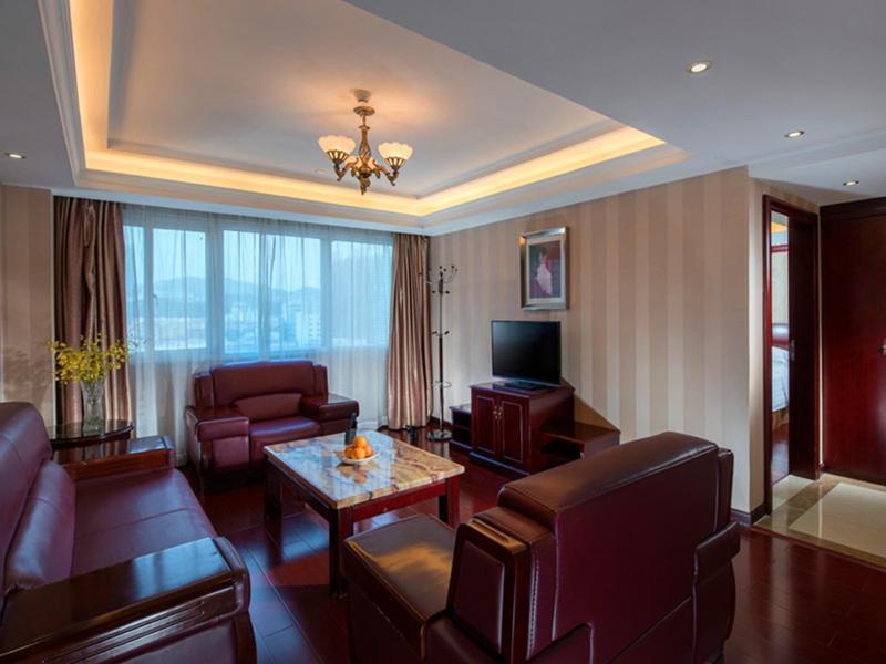 Vienna Hotel Shenzhen Fenghuang Road Exterior photo